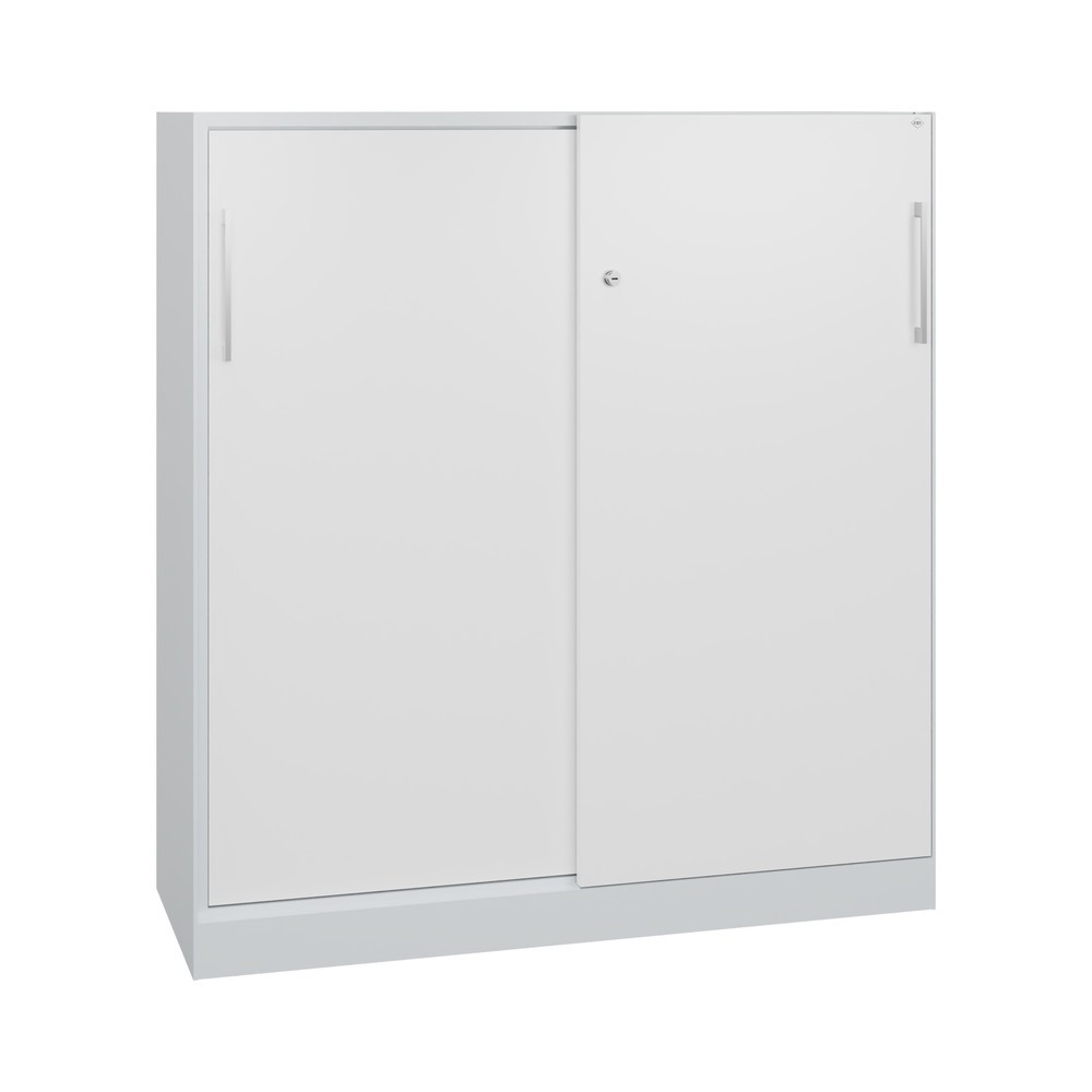 Armoire à portes coulissantes C+P Asisto, 3 hauteurs de classeur, largeur 1 200 mm, gris clair, blanc signalisation