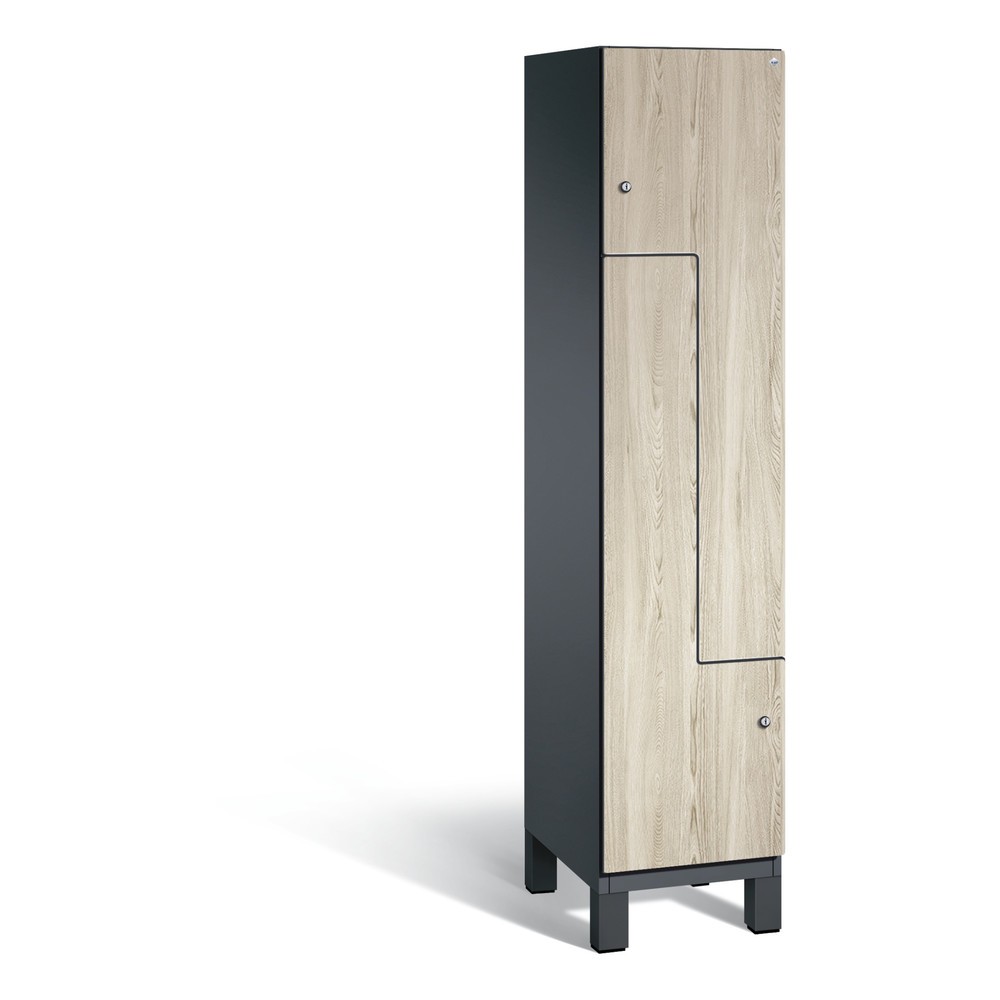 Armoire-penderie en Z C+P Cambio, 1 compartiment, largeur du compartiment 400 mm, HxlxP 1 980x400x525 mm, RAL 7021 gris noir, décor frêne Sen, pieds