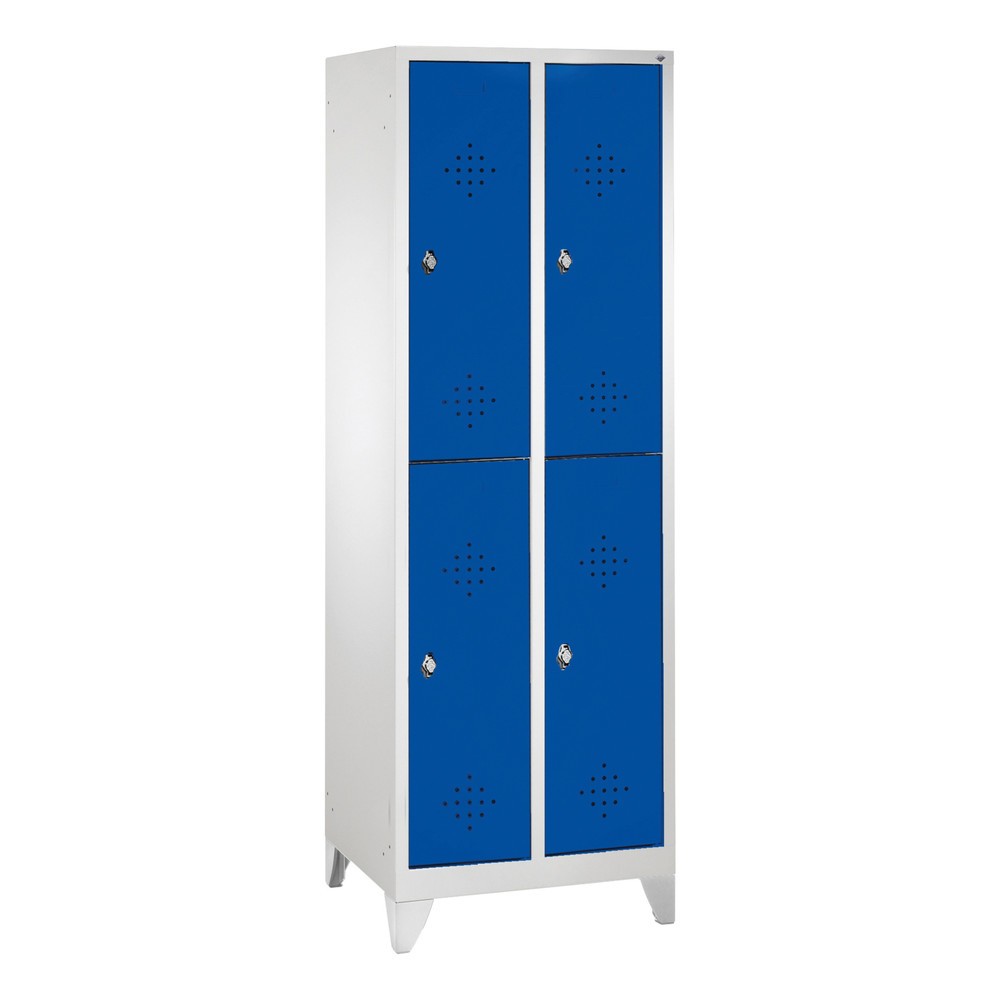 C+P Kleiderspind doppelstöckig Classic, 2 Abteile, Abteilbreite 300 mm, mit Füssen, HxBxT 1850x610x500 mm, RAL 7035 Lichtgrau, RAL 5010 Enzianblau