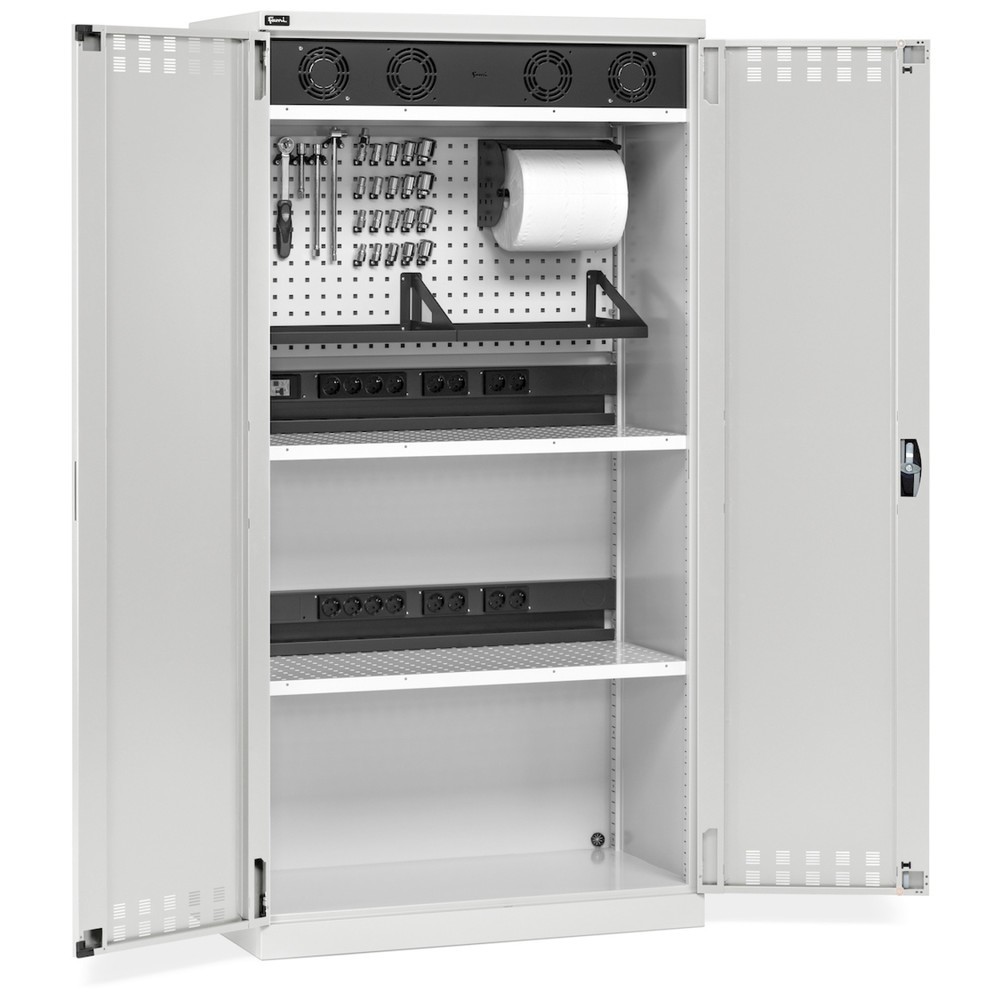 Fami PERFOM Armoire de charge de batteries, 2 tablettes perforées, rampes de prises électriques, multiprises, grille de ventilateur, HxlxP 2 000 x 1 023 x 726 mm, gris clair