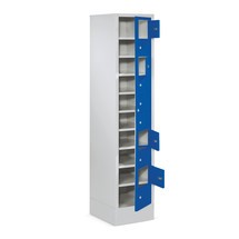 Schließfachschrank PAVOY mit Zentraltür, 1 x 10 Fächer, HxBxT 1.850 x 400 x 500 mm, mit Sockel