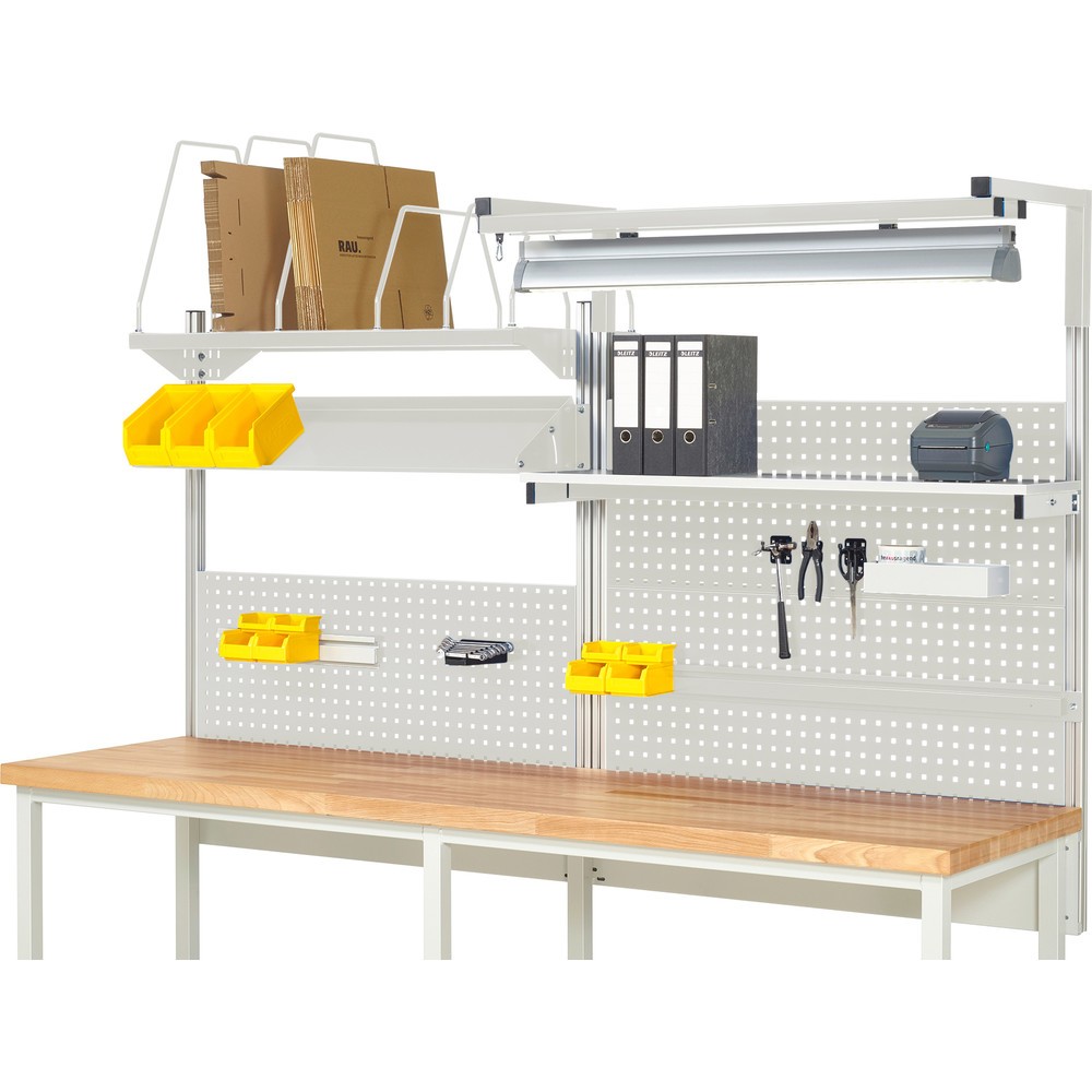 RAU System-Aufbau, HxBxT 1.380 x 2.500 x 2.500 mm, mit 1 Etagenboard, 1 Halteschiene, 1 neigbare Metallablage, 1 Flachbildschirmhalter und 1 Leuchte, Komplettset 06 für Produktbreite 2.500 mm