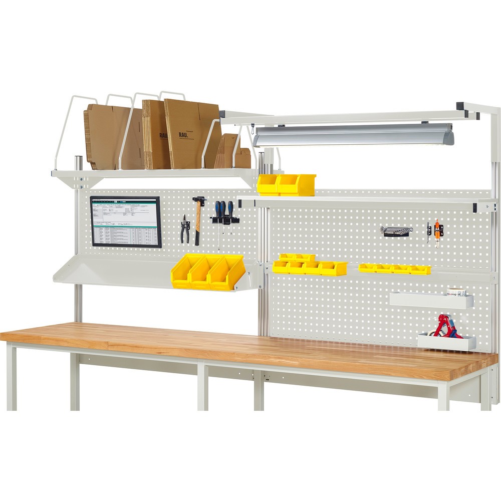 RAU System-Aufbau, HxBxT 1.380 x 3.000 x 3.000 mm, mit 1 Etagenboard, 1 Halteschiene, 1 neigbare Metallablage, 1 Flachbildschirmhalter und 1 Leuchte, Komplettset 06 für Produktbreite 3.000 mm